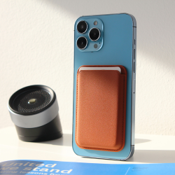 Futrola Leather Magsafe Pocket za iPhone 12 braon.