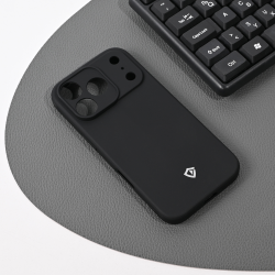Futrola Teracell Skin za iPhone 17 Pro mat crna.