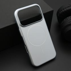 Futrola PURE mat MagSafe za iPhone 17 Pro srebrna (MS).