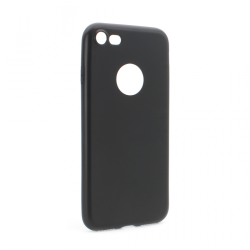 Silikonska futrola Skin za iPhone 7 mat crna (sa otvorom za logo).