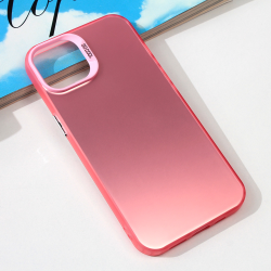 Futrola providna za iPhone 15 roza.