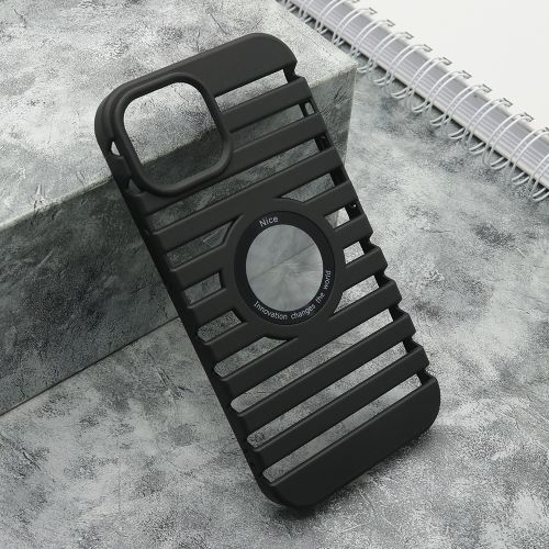 Futrola LINES LOGO CUT za iPhone 15 crna (MS).