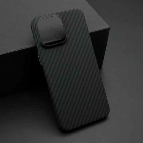 Futrola CARBON STRIPES za iPhone 15 Pro Max (6.7) crna (MS).