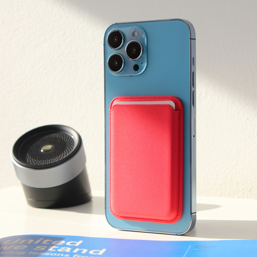 Futrola Leather Magsafe Pocket za iPhone 12 crvena.