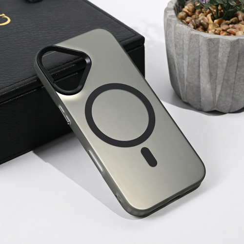 Futrola Magsafe providna za iPhone 17 6.3 crna.